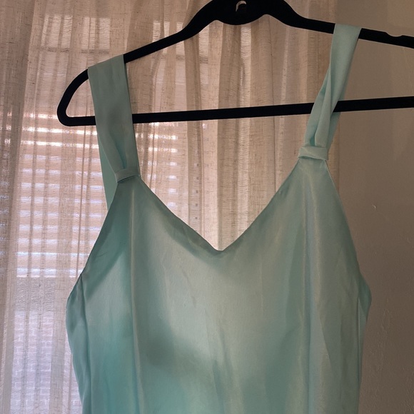 Vintage Victoria’s Secret Slip - Picture 2 of 5